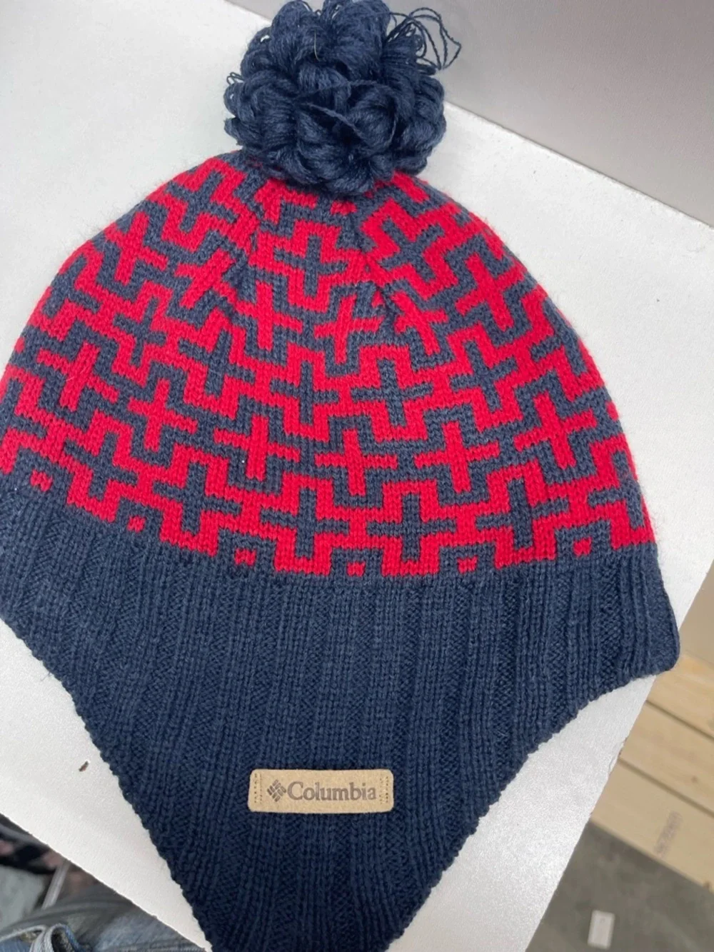 Columbia Omni-Heat Beanie Youth Navy‎ Red Geometric Knit Pom Pom Winter Hat
